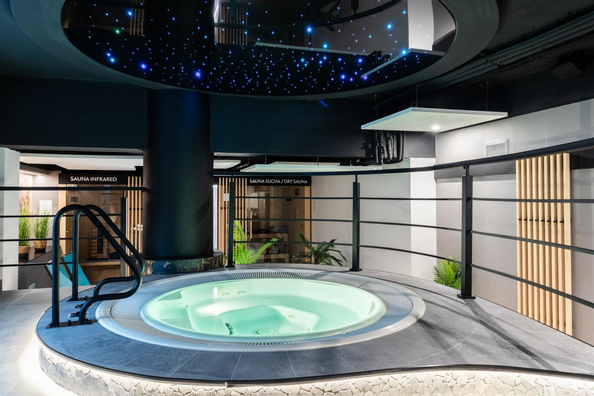 Hotel Nafta Krosno Dış mekan fotoğraf